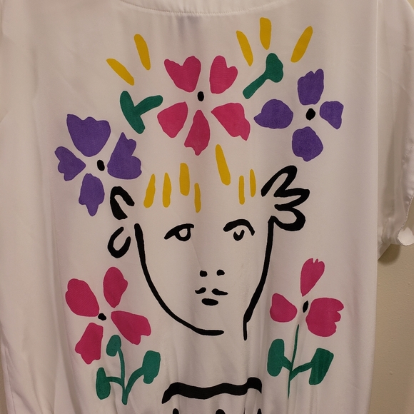 Vintage Campus Casuals flower face drawing graphic cap sleeve blouse - Picture 2 of 12